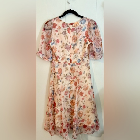 Angelic Chic Collection Floral V-Neck Pearl Dress, Size 34 - Picture 9 of 11
